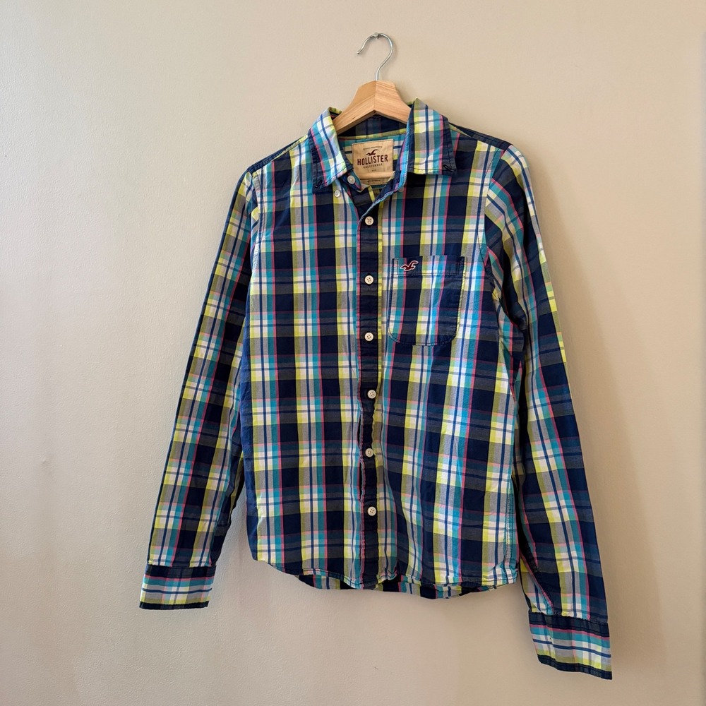 Hollister Button Up Mens Medium Navy Plaid Long Sleeve Shirt Pocket Logo Preppy
